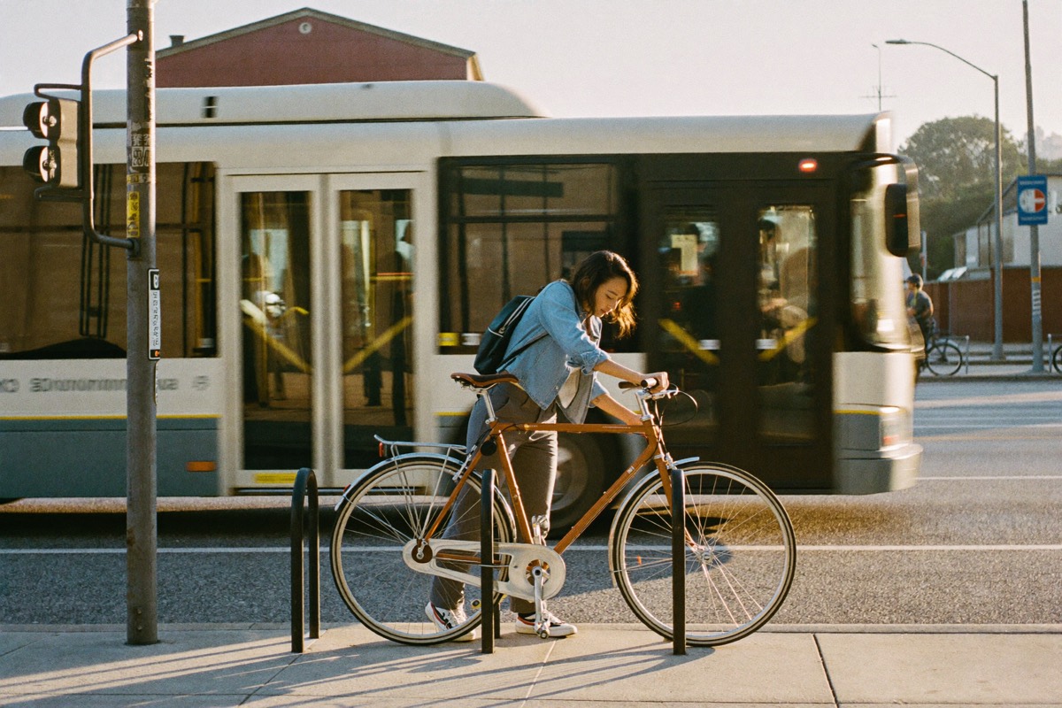 Locking a commuter bicycle as a bus passes